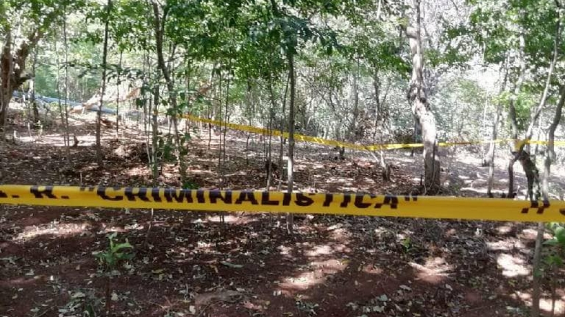 Hallan tres fosas clandestinas en cerro Carabalí de Acapulco