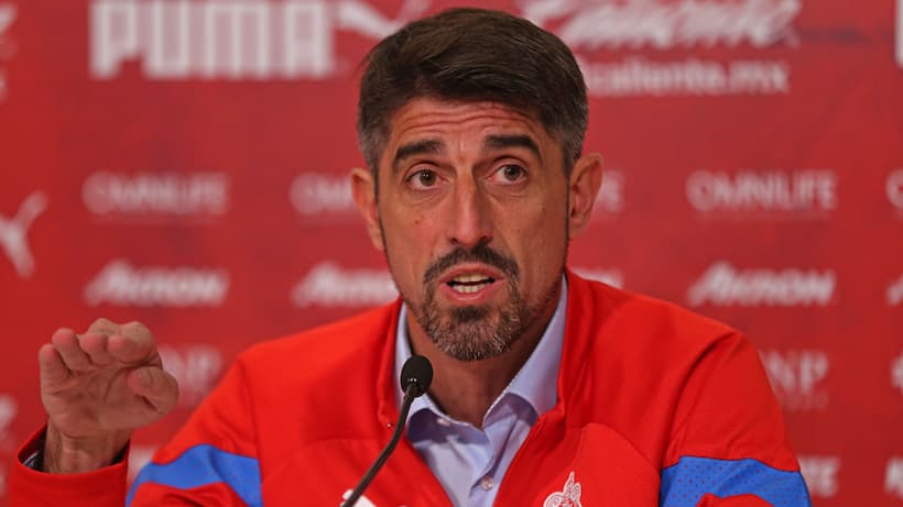 ¿Se va de Chivas? Afirman que Veljko Paunovic será nuevo DT del Almería