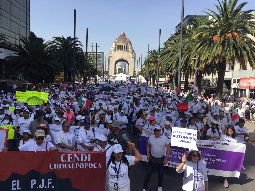 Marchan en todo el país trabajadores del Poder Judicial