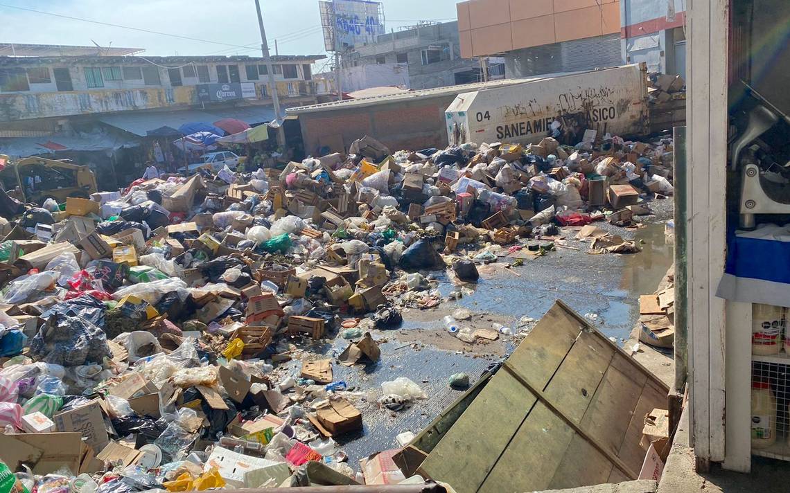 Mercados de Acapulco acumularon 15 toneladas de basura