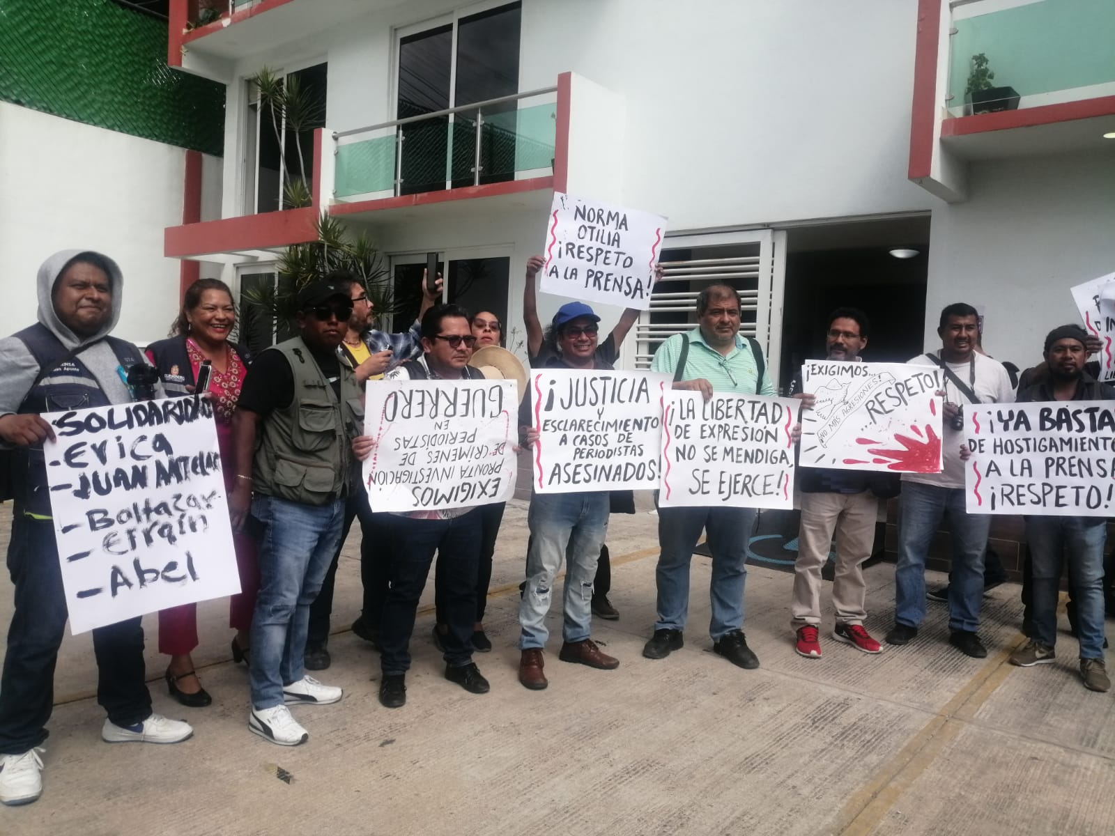 Comparecen periodistas por denuncia de violencia política contra Otilia Hernández