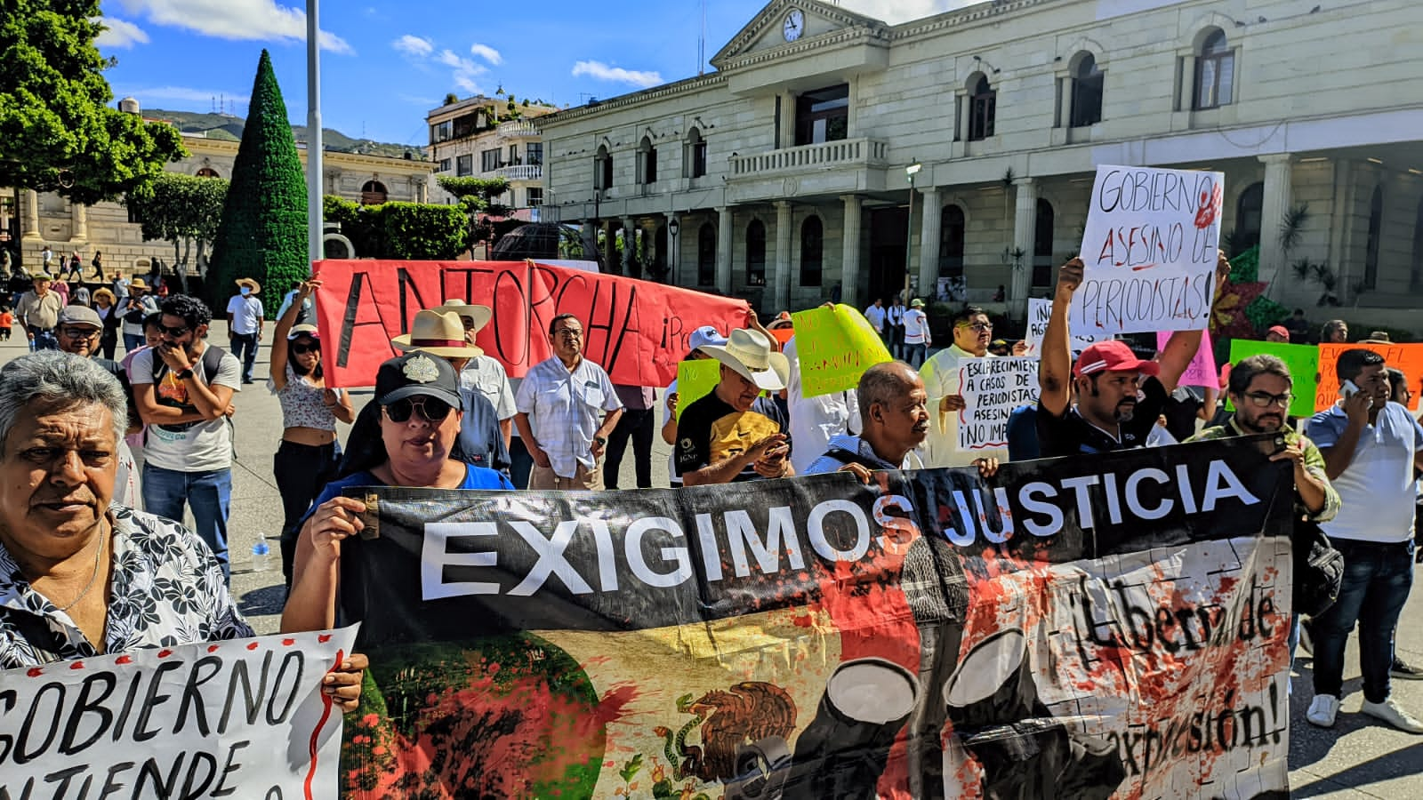 Con marcha en Chilpancingo, exigen justicia por ataque contra periodistas