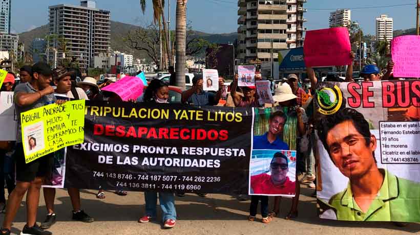 “Tengo fe en que sigue con vida”: familiares de marineros desaparecidos en Acapulco