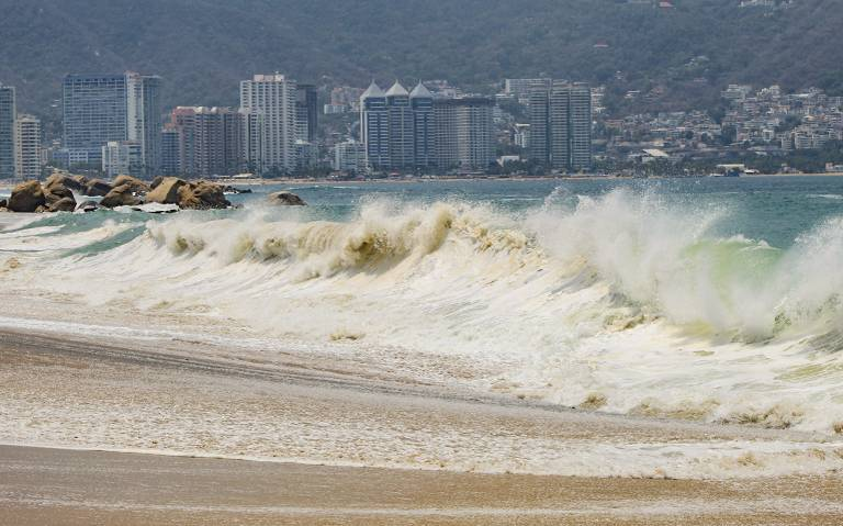 además de lluvias se generó un evento de mar de fondo 