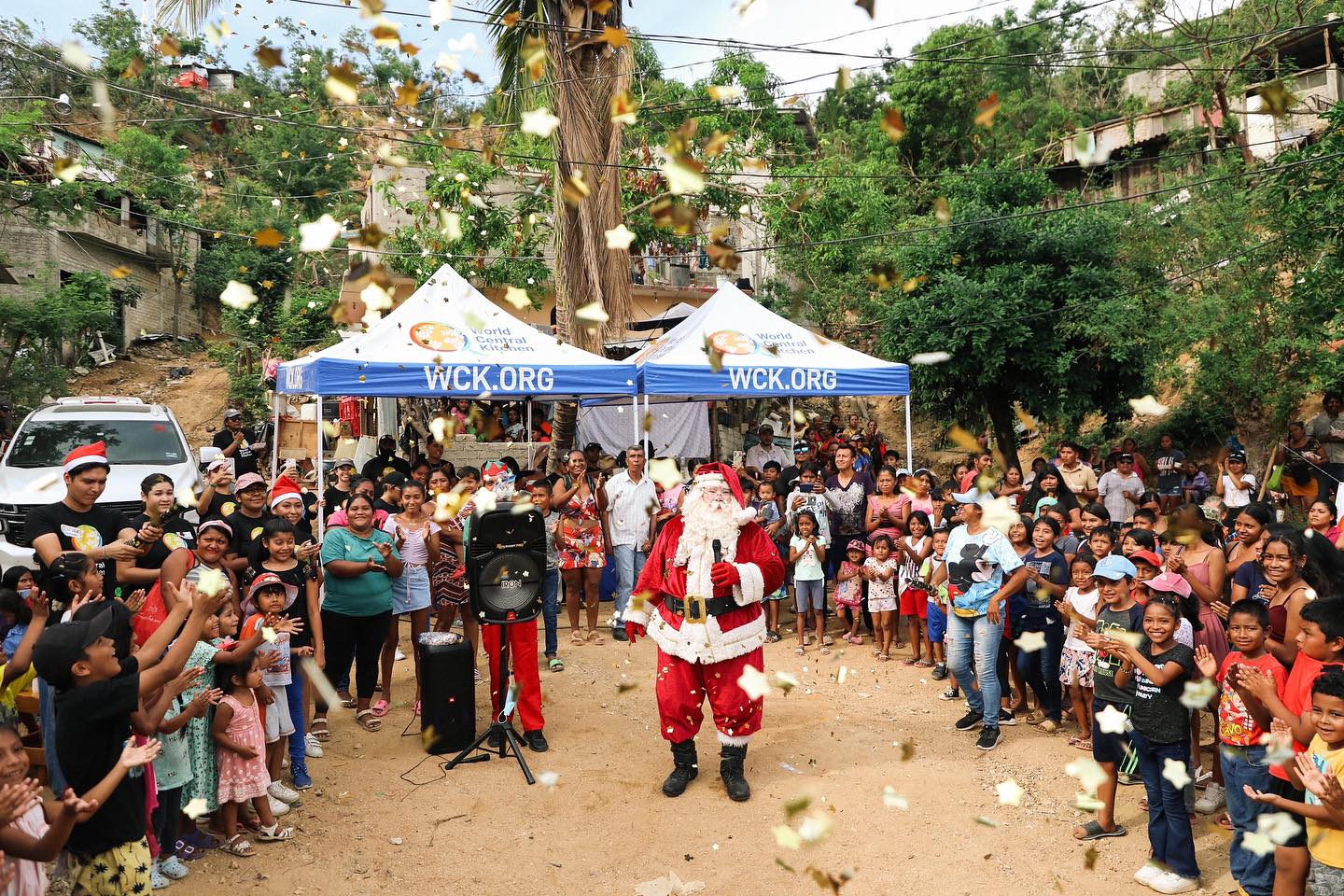 Se despide World Central Kitchen de Acapulco con posadas navideñas