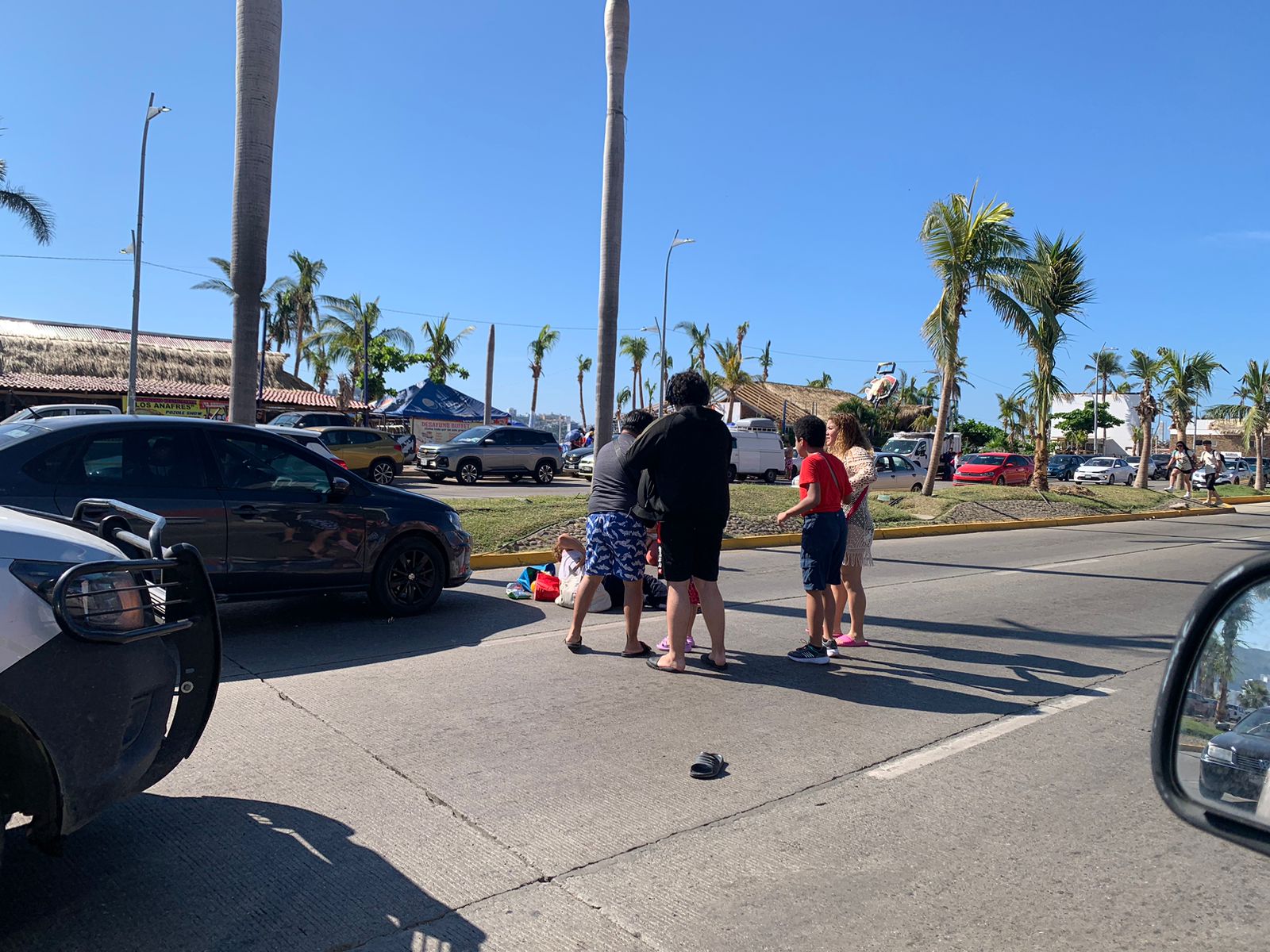 Atropellan a dos frente al Soriana costera en Acapulco