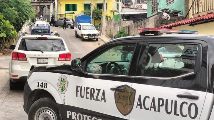 Encuentran cuerpo desmembrado en una camioneta en Acapulco