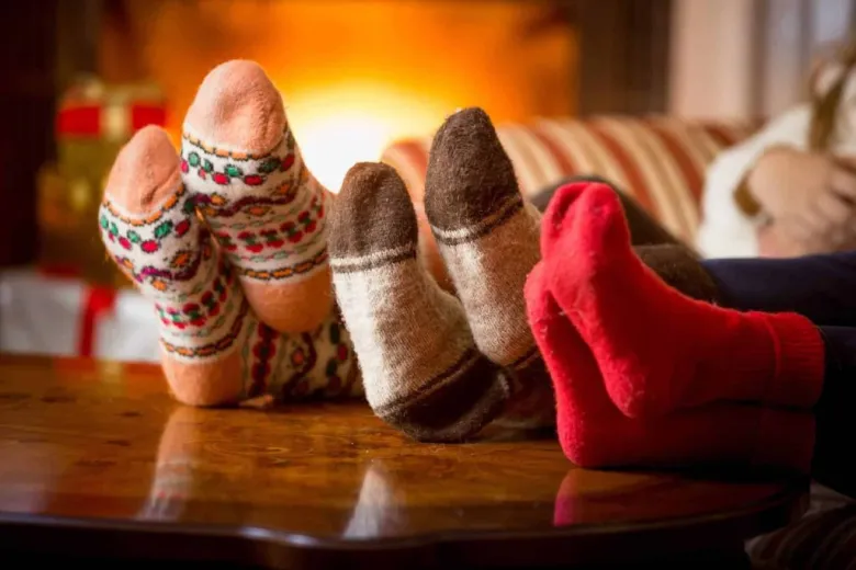 ¿Usar doble calcetín para protegerse del frío es bueno para la salud?