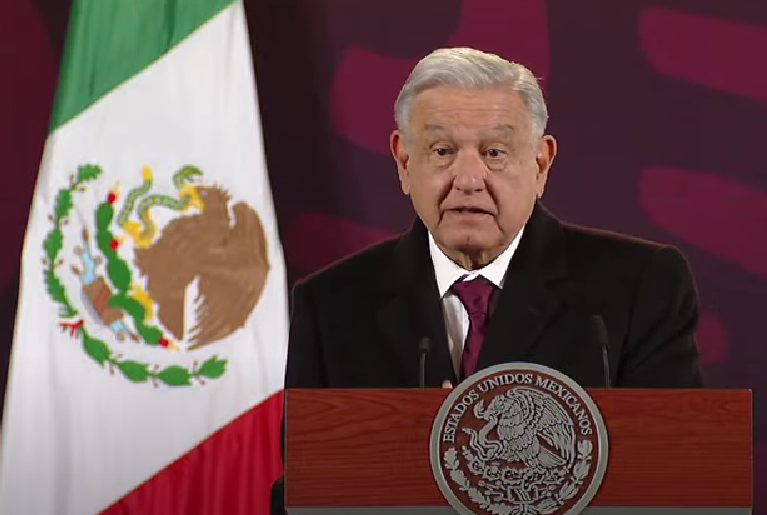 Confirma AMLO hackeo a periodistas; culpa a la oposición