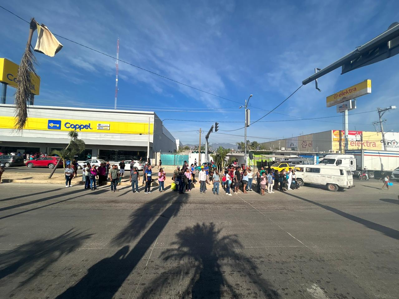 Por violencia contra transportistas escasean colectivos y urbanos en Acapulco