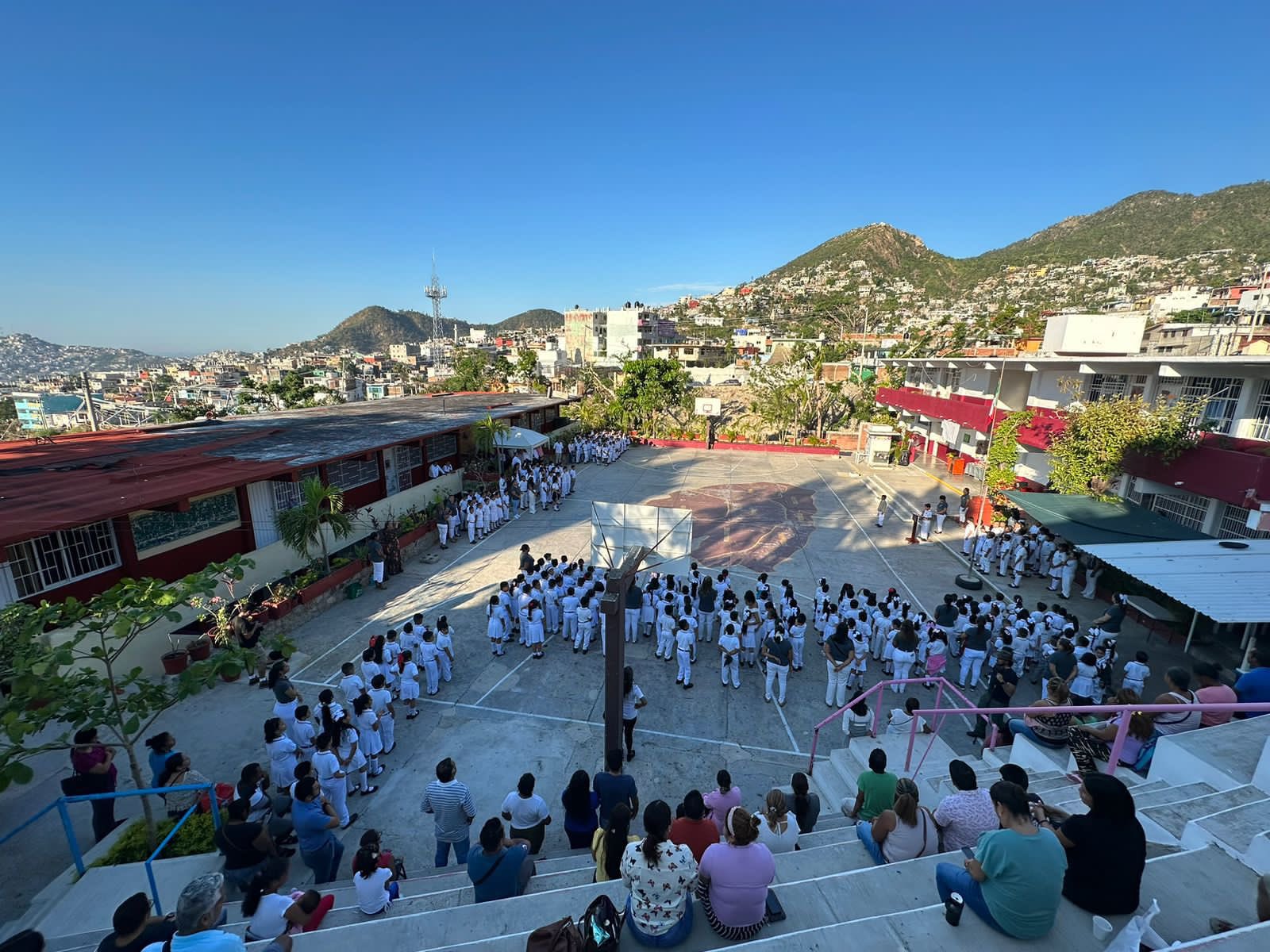 Regresaron a clases más de un millón 111 mil alumnos en Guerrero