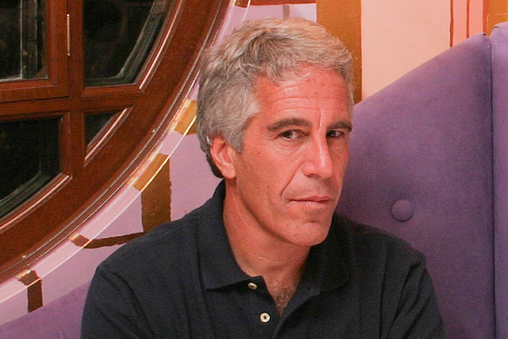 Hacen públicos documentos del caso de Jeffrey Epstein