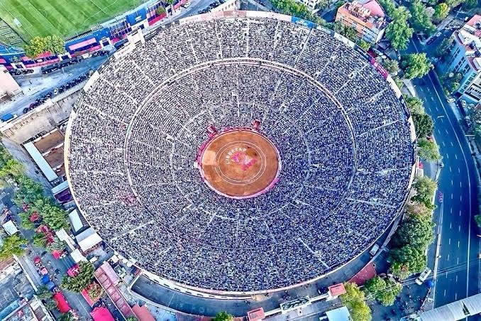 Si habrá corridas de toros en aniversario de Plaza México