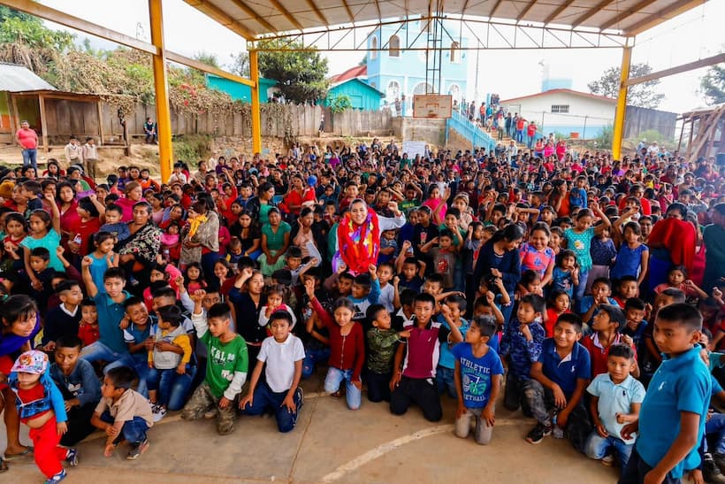 Llega programa Cobijando Guerrero a la comunidad de San Vicente