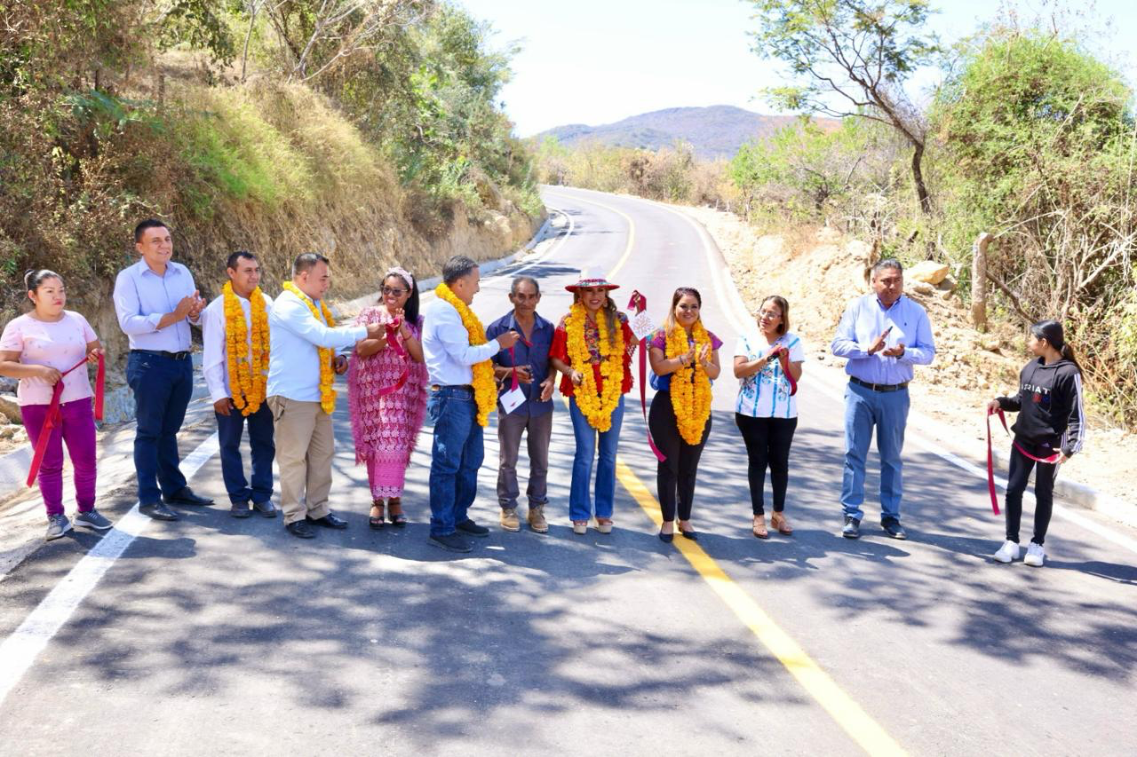 Evelyn Salgado inaugura obras de infraestructura vial en la Región Centro