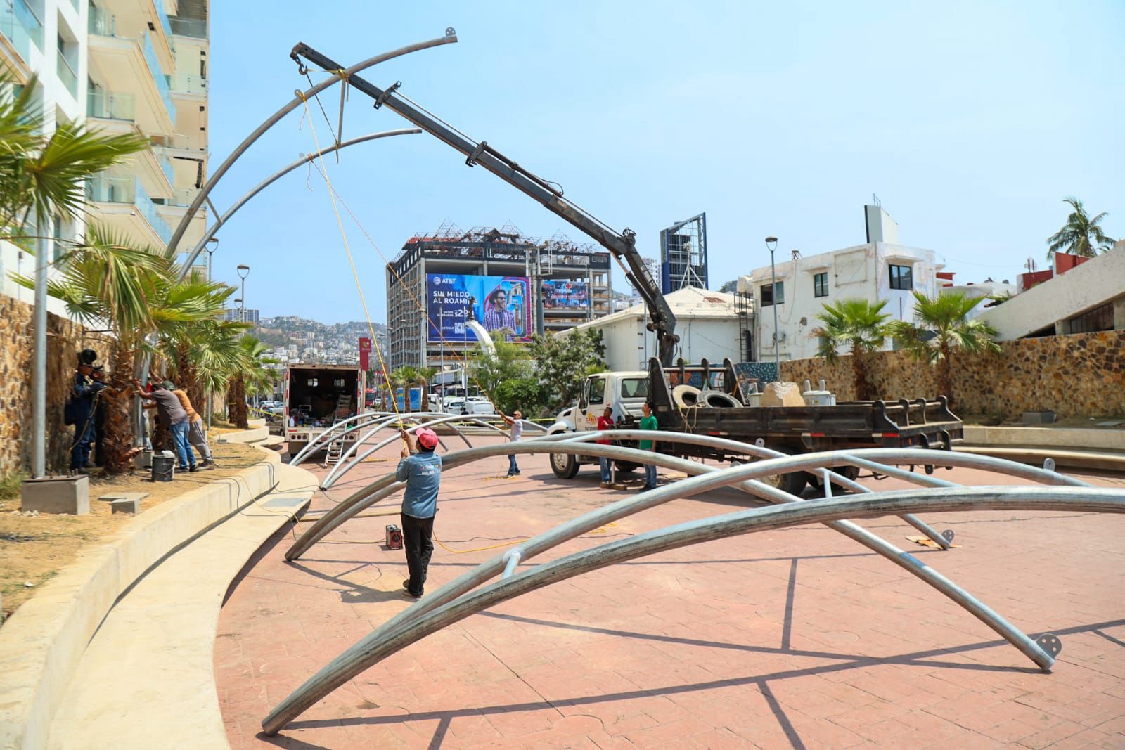 Rehabilitan espacios públicos de Acapulco previo a vacaciones de Semana Santa