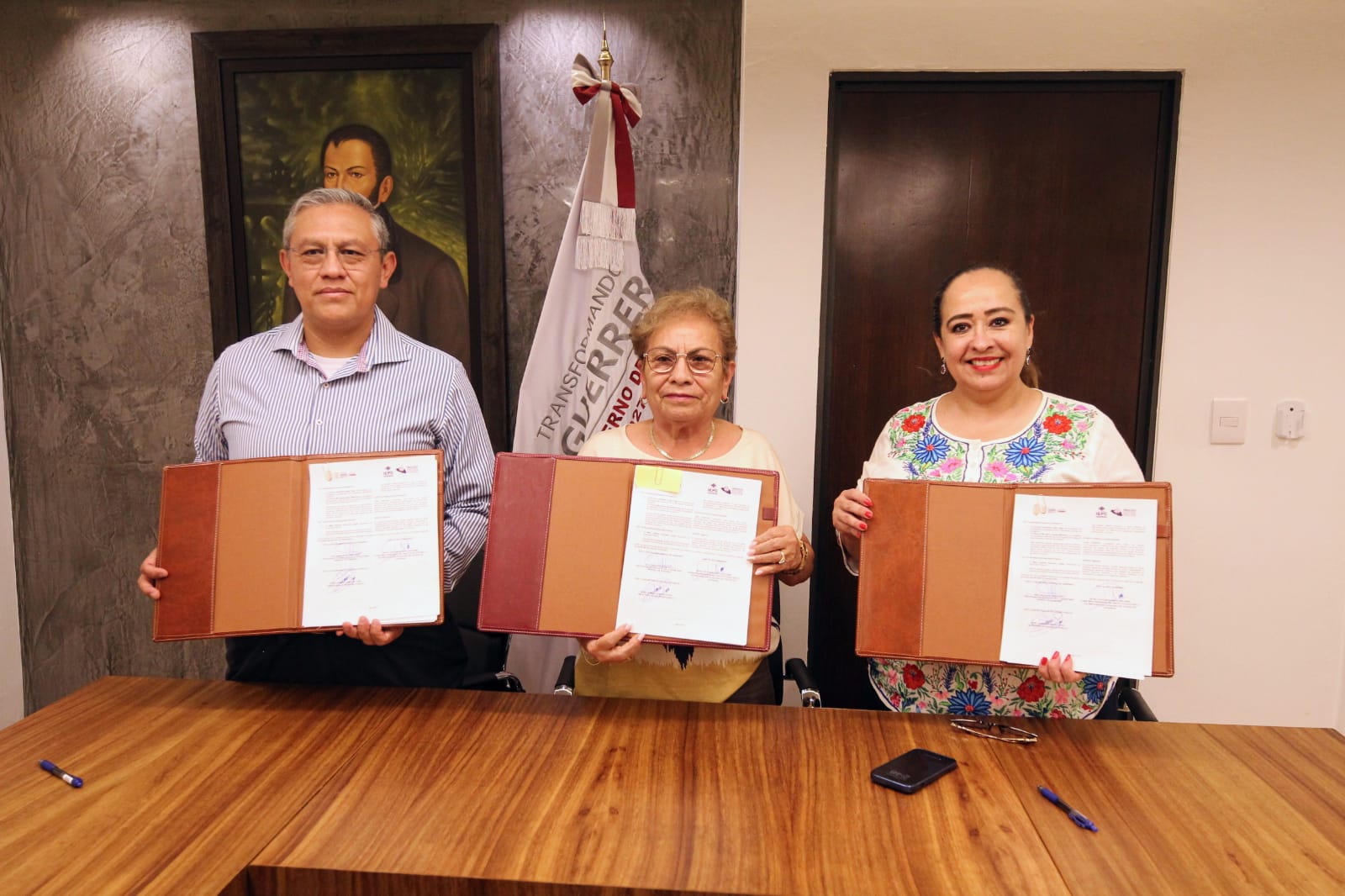 Firman autoridades de Guerrero protocolo para brindar seguridad a candidatos