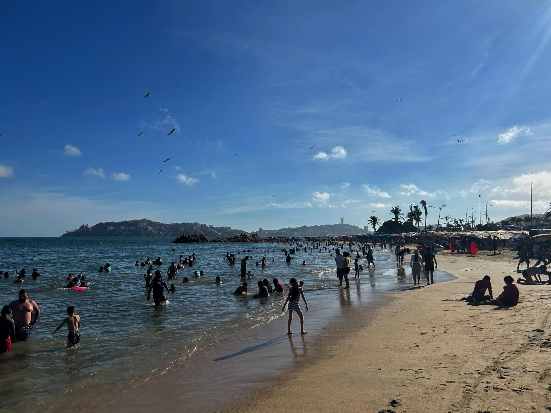 “La playa lo mejor de Acapulco”: Turistas de Semana Santa
