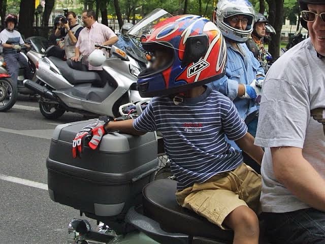 Llaman a motociclistas Acapulqueños a no transportar menores de edad