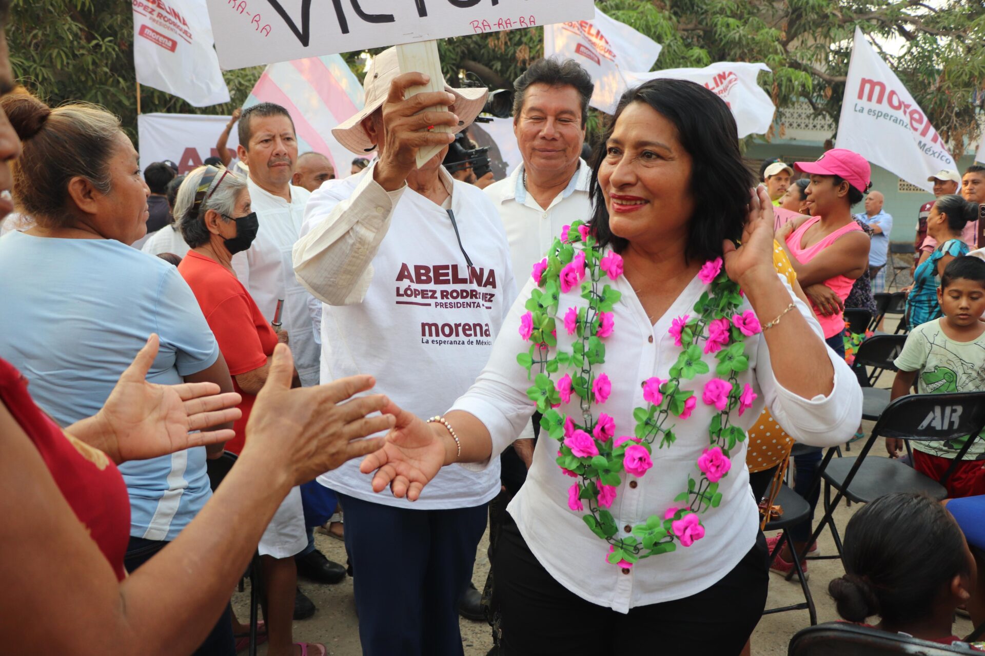 Abelina López suma a excandidato a presidencia de Acapulco a su campaña