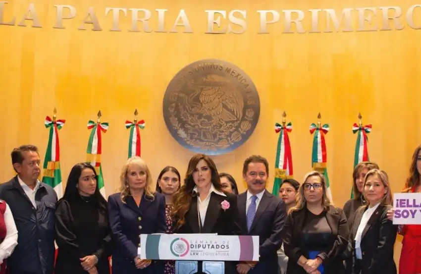 Con emotivo mensaje celebra Gloria Trevi reforma de ley contra trata de personas