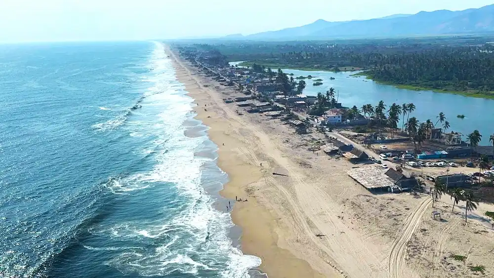 Mar de fondo: Advierten por oleaje elevado en las costas de Guerrero