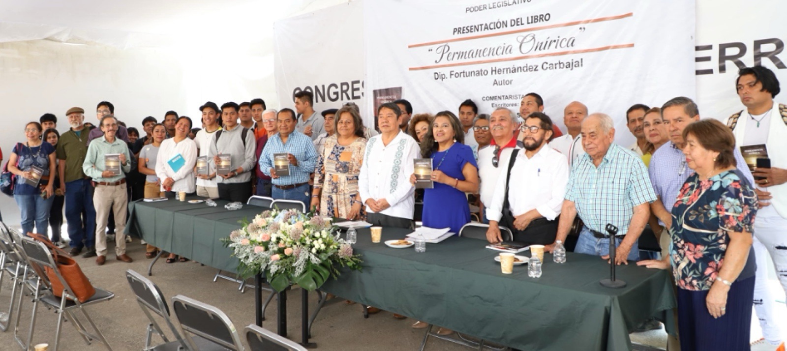 Presentan en Congreso de Guerrero poemario “Permanencia onírica”