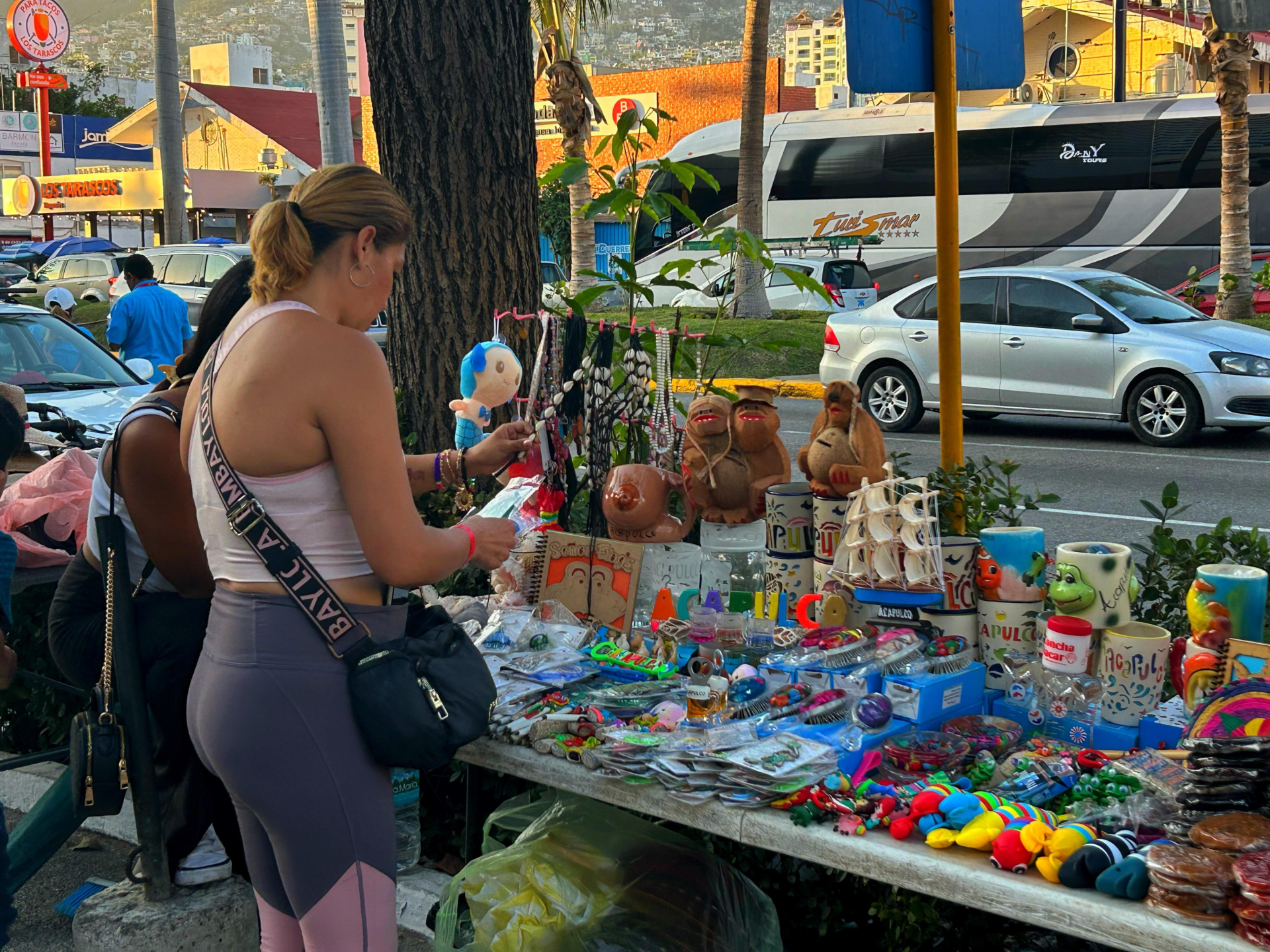 Hasta el comercio informal de Acapulco se benefició en Semana de Pascua