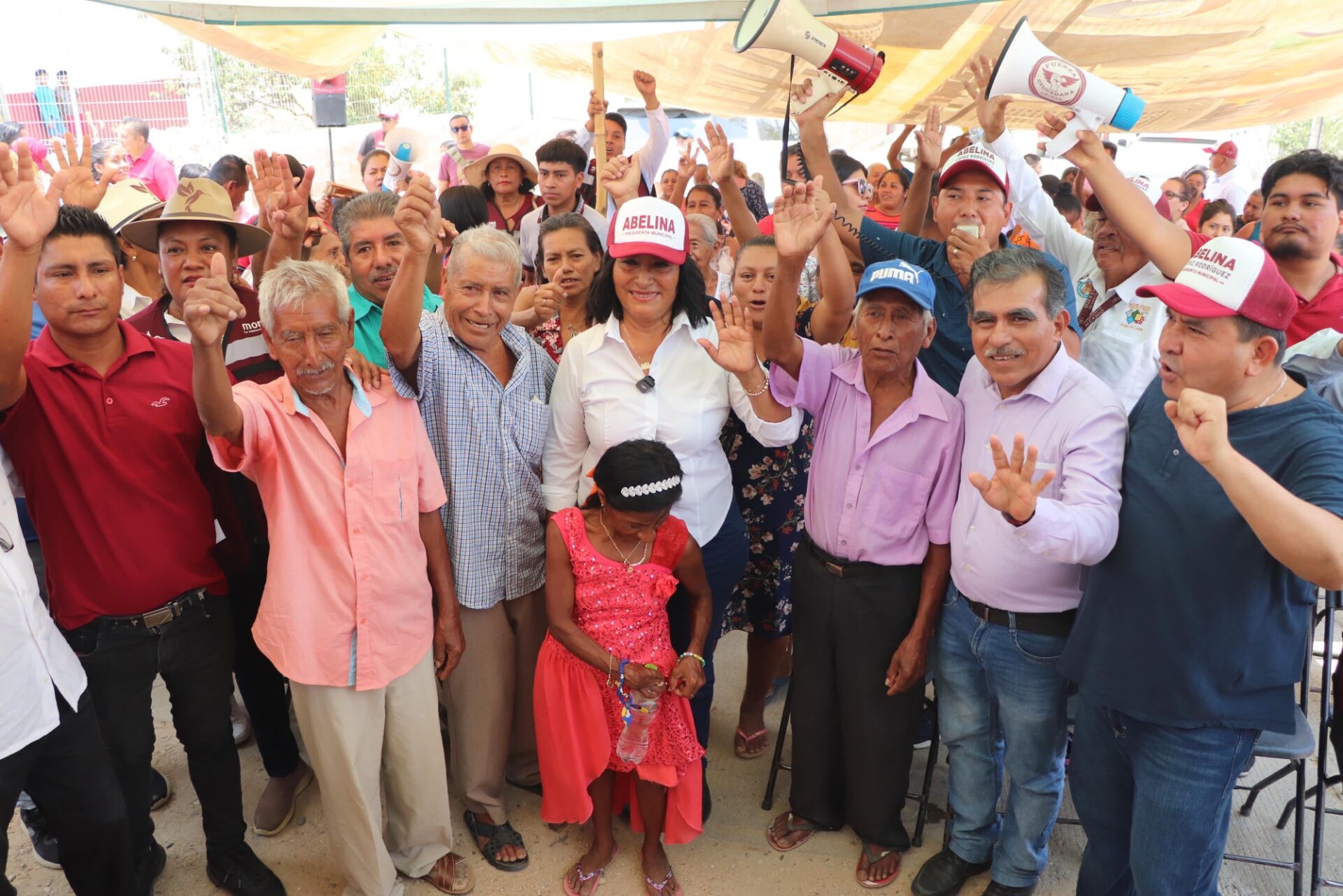 Habitantes de El Veladero respaldan a Abelina López