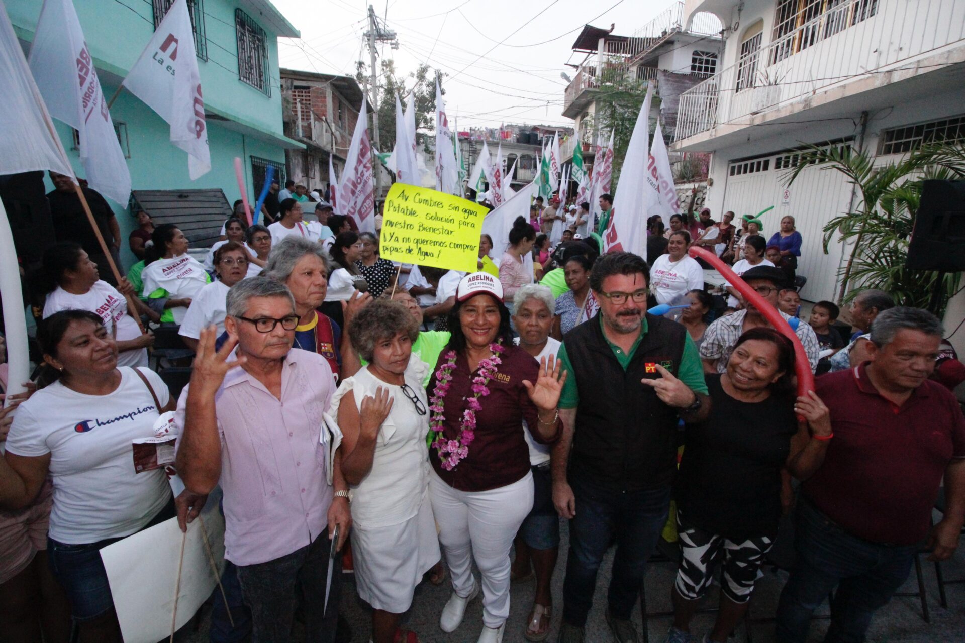 Refrendan vecinos de Cumbres de Figueroa su apoyo a Abelina López