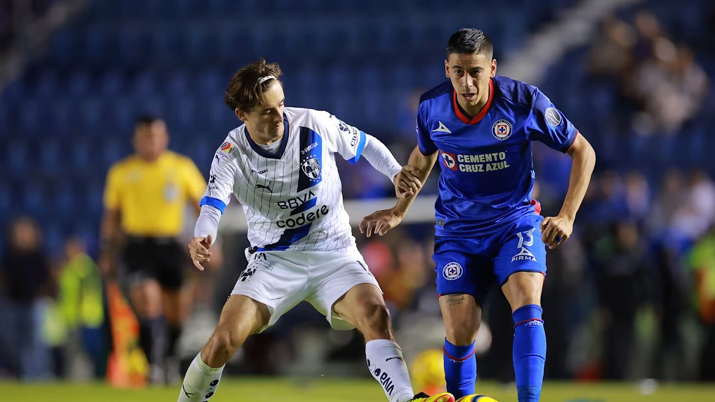 Cruz Azul recibe a Rayados y busca asegurar su pase a la final