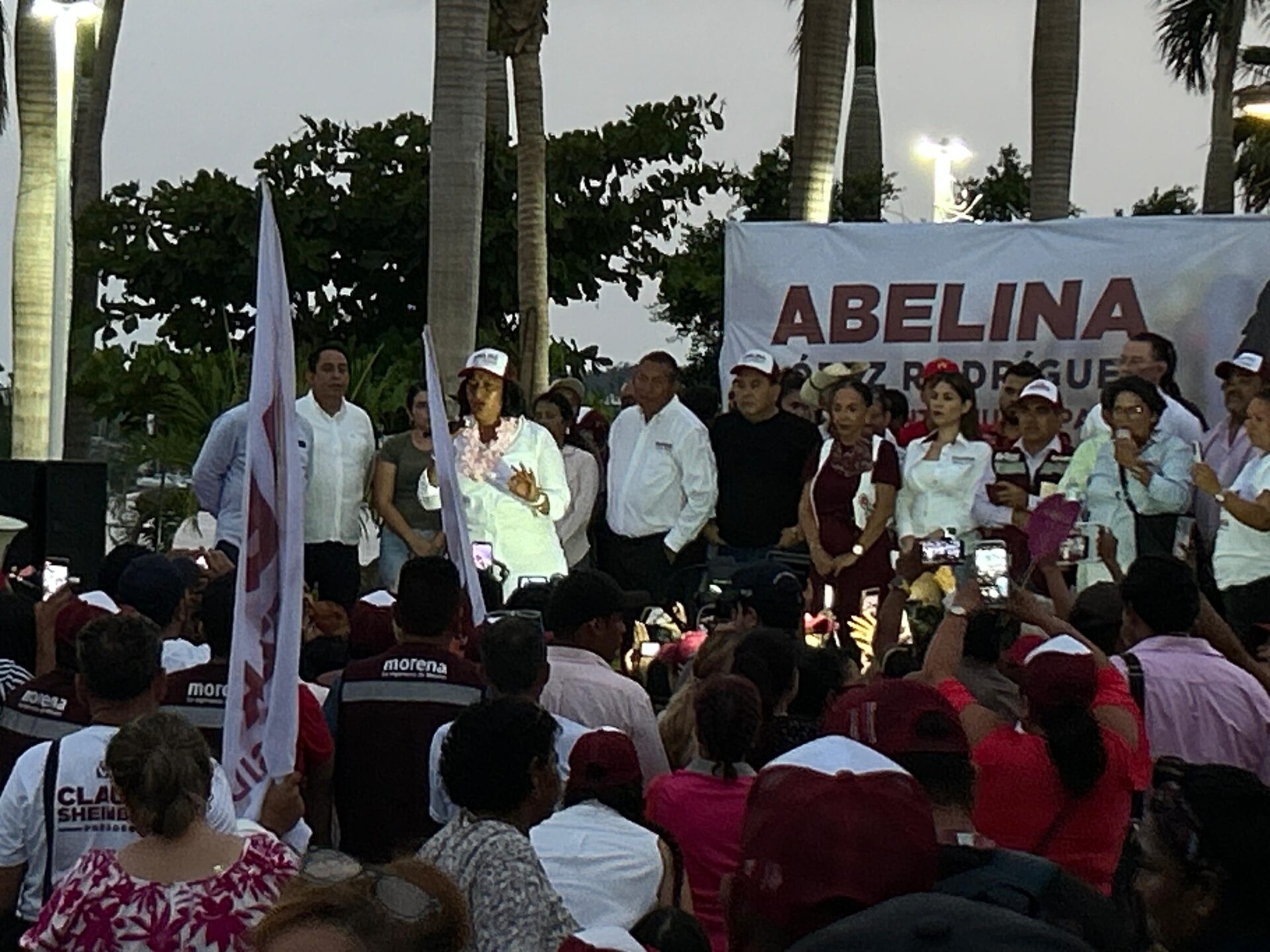 Abelina López cierra campaña electoral en el distrito 4 de Acapulco