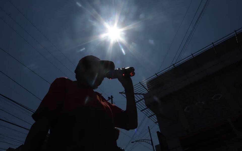 Exhorta Gobierno de Acapulco tomar precauciones por tercera ola de calor