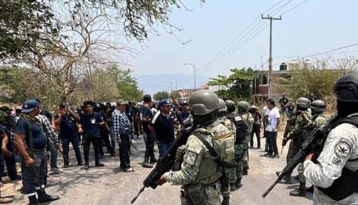 Irrumpen Presuntos comunitarios de Heliodoro Castillo a Chichihualco