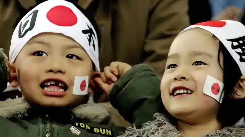 Por 43 años consecutivos, disminuye número de niños en Japón