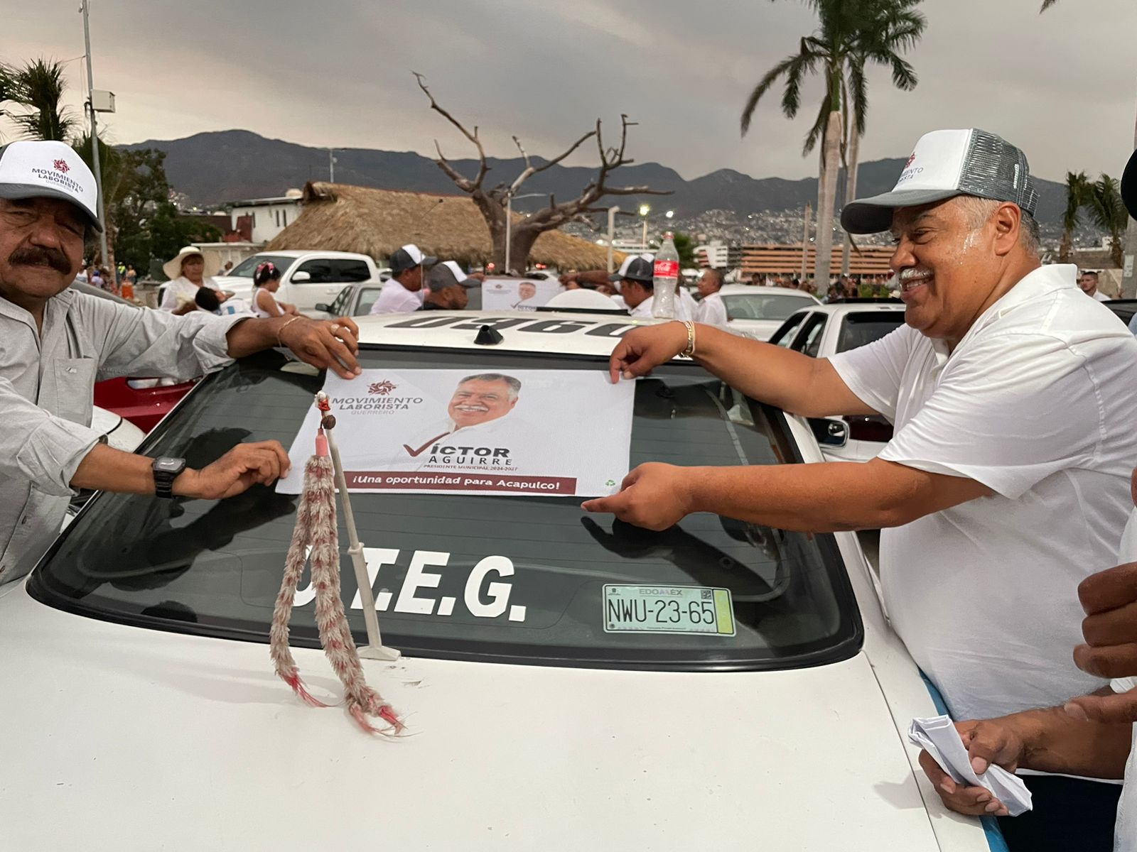 Taxistas de Acapulco respaldan al candidato Víctor Aguirre