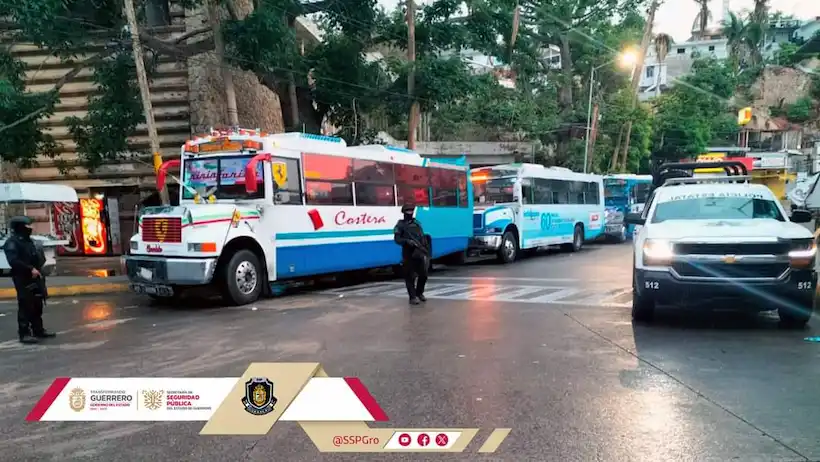 Refuerzan vigilancia en bases de transporte público en Acapulco