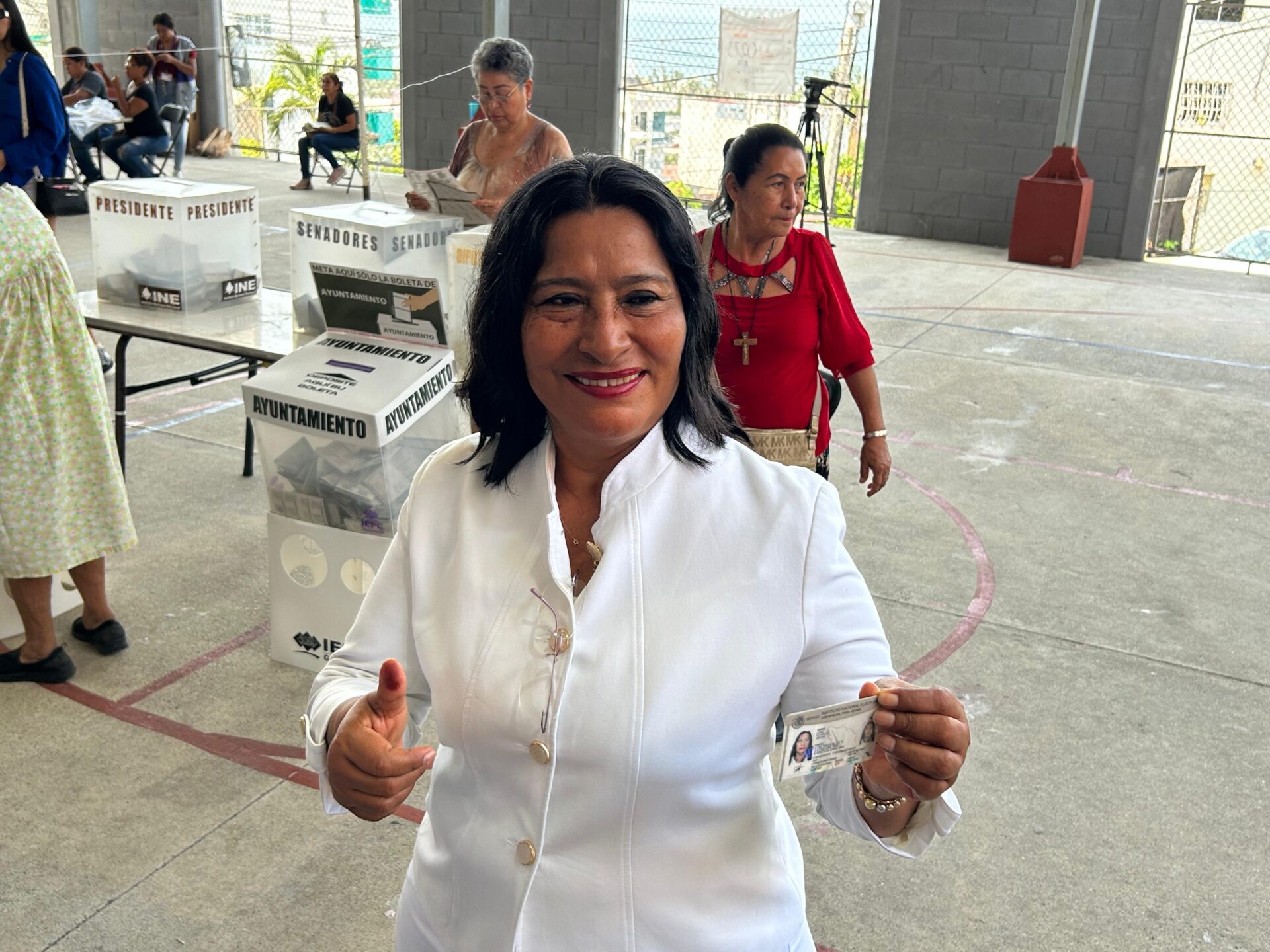 Asegura Abelina López que ganará la elección