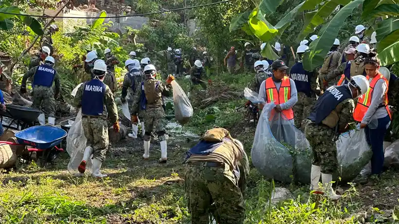 Gobierno de Acapulco retira 20 toneladas de basura de canales pluviales