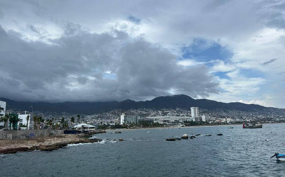 Por pronósticos de lluvias restringen navegación en puertos de Acapulco