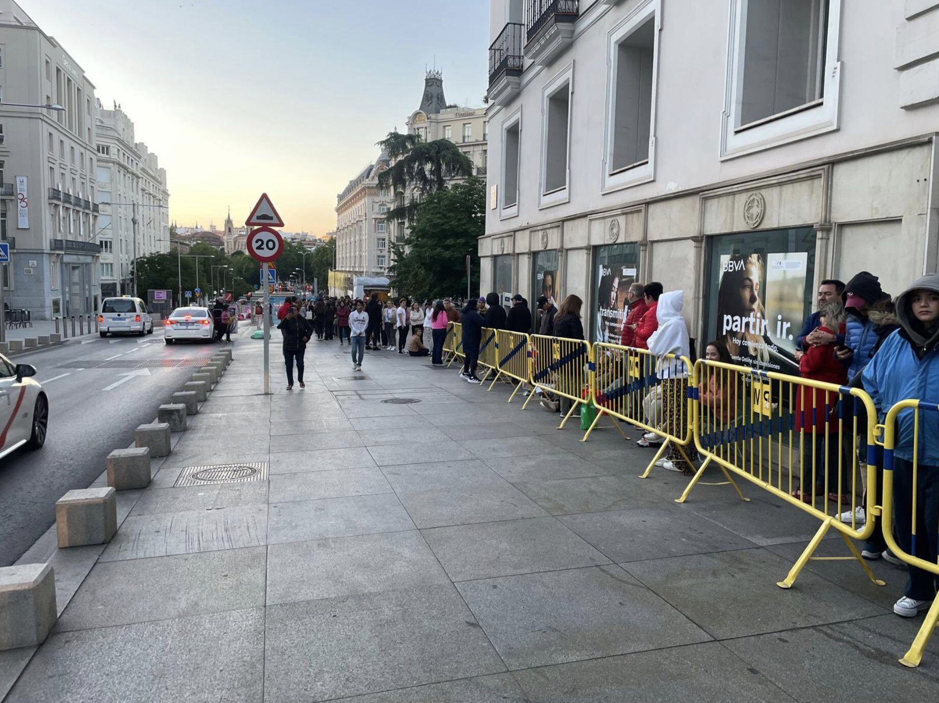 Mexicanos en Madrid sufren para poder realizar su voto