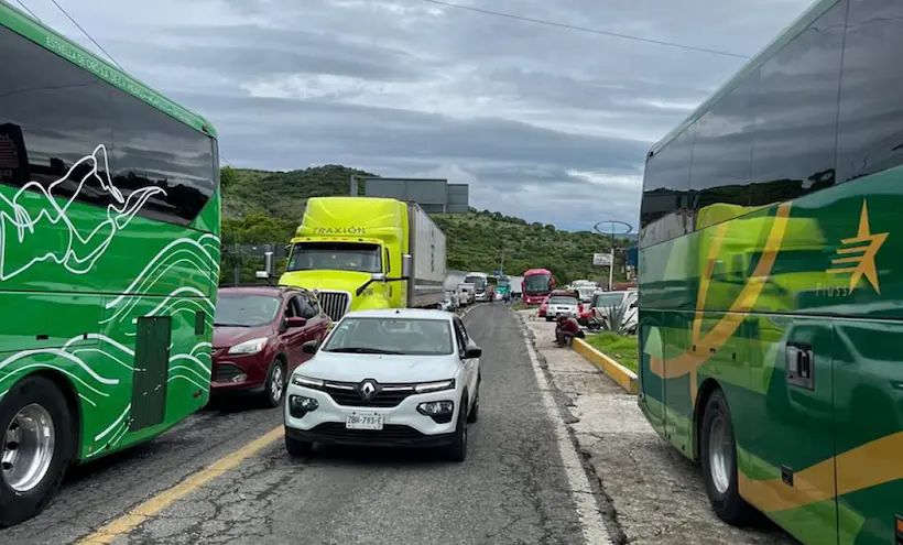 Se prolonga por más de 20 horas bloqueo en Teloloapan