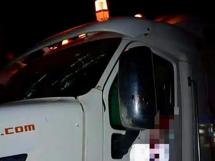 Sobrevive conductor de tráiler tras intento de asalto en la Querétaro-México