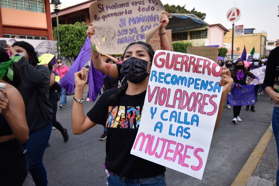 Busca el estado reducir violencia contra la mujer a través de atención social