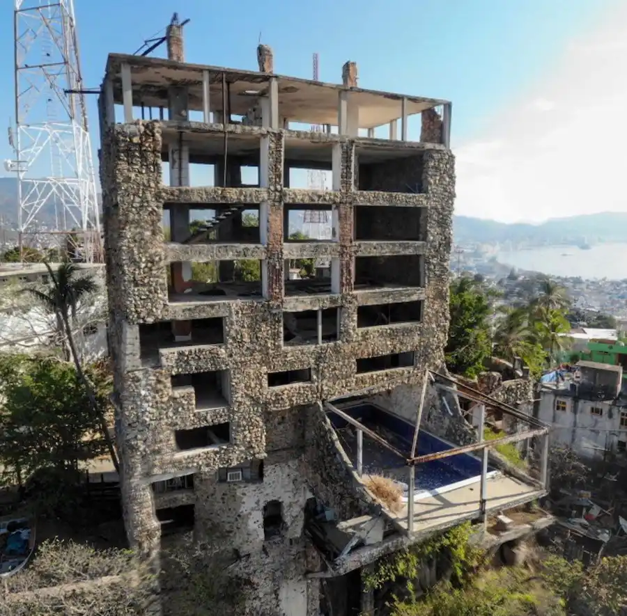 El enigmático edificio de La Mira ¿Conoces su historia?