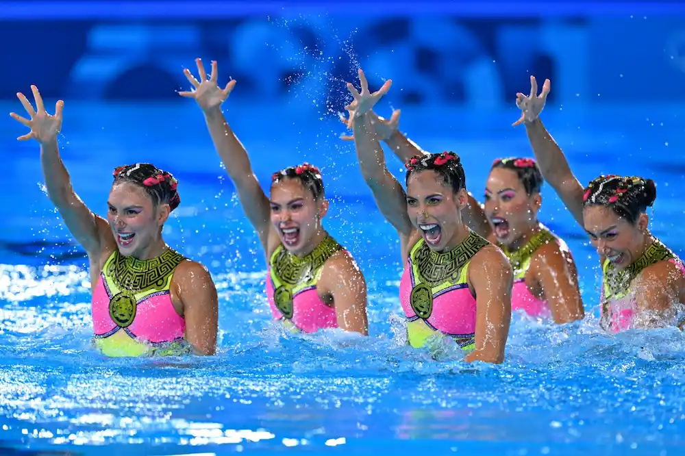 Con emocionante rutina se despide equipo mexicano de natación artística de París 2024