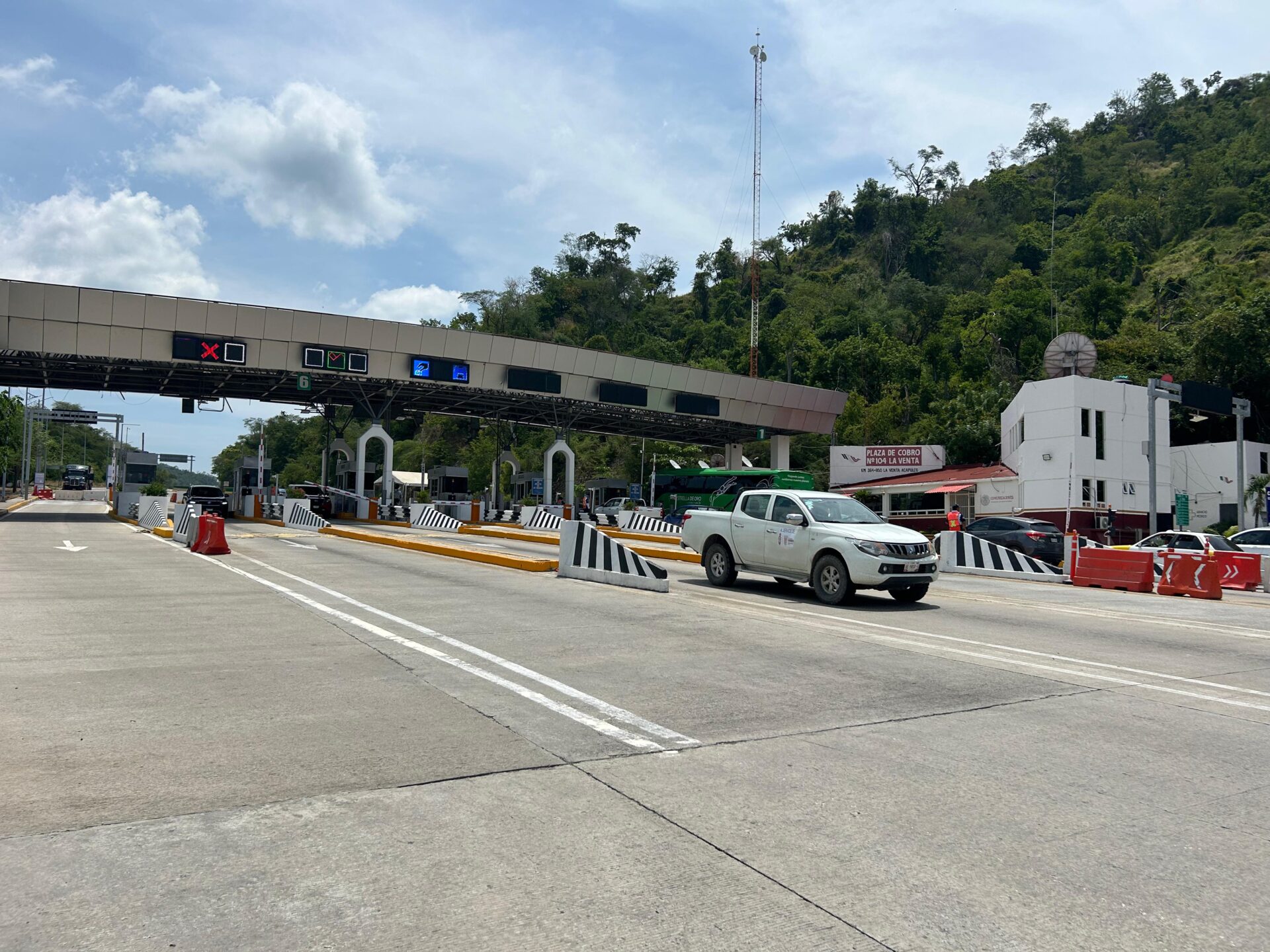 Se reactiva el cobro en las casetas de la Autopista del Sol