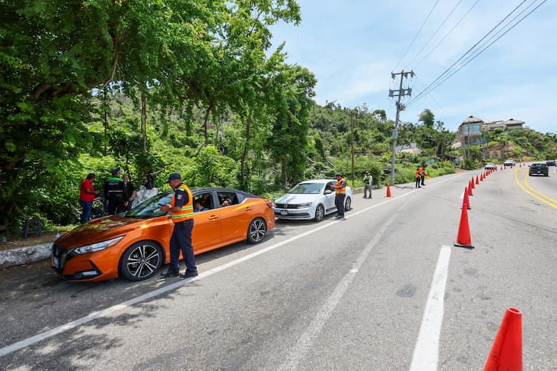 Refuerza gobierno estatal control de velocidad en Escénica de Acapulco