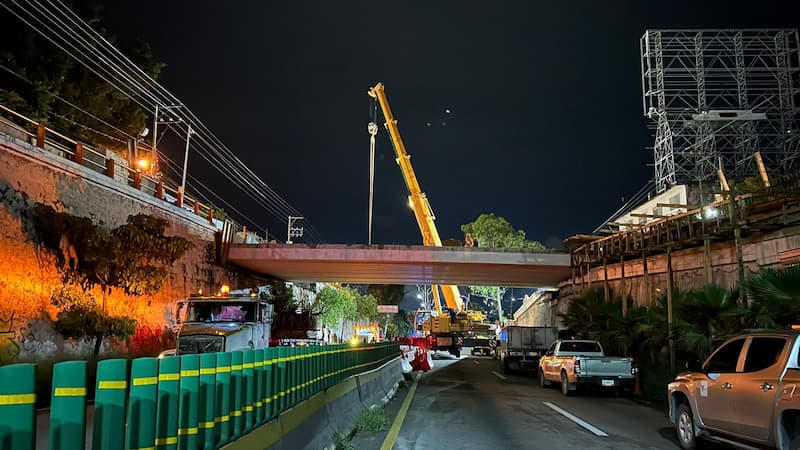 Avanza paso elevado del gobierno estatal en Chilpancingo