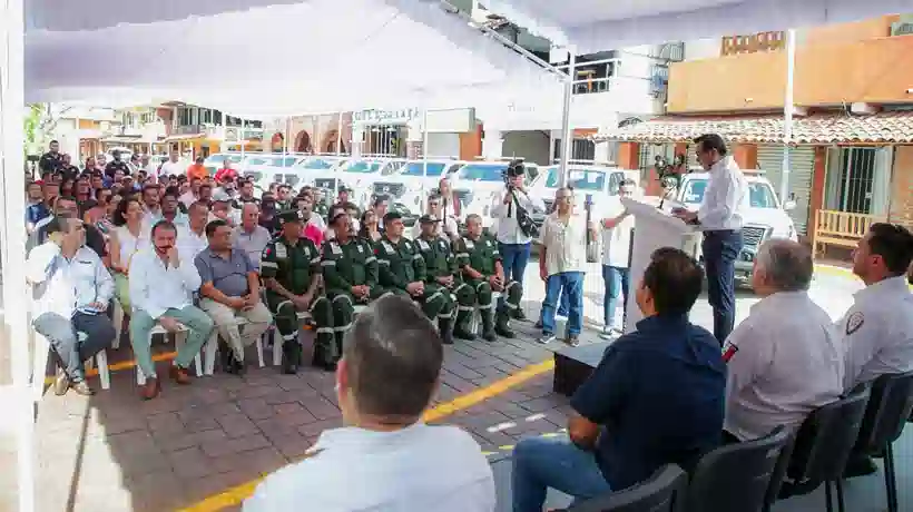 Firma Guerrero y SECTUR convenio de Rutas Mágicas de Color en Zihuatanejo